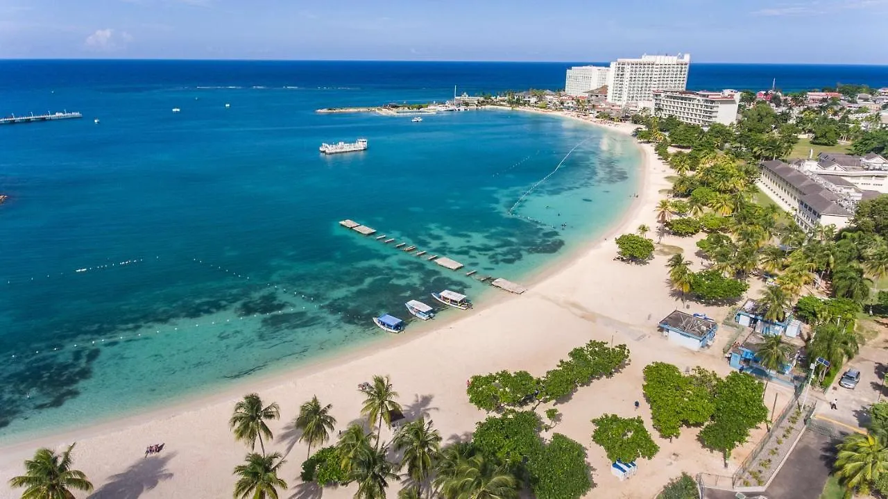 Serenity By The Sea At Turtle Towers Ocho Rios Jamaika